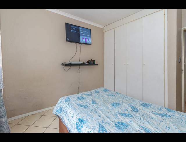 2 BEDROOM APARTMENT FOR SALE IN HONEYPARK